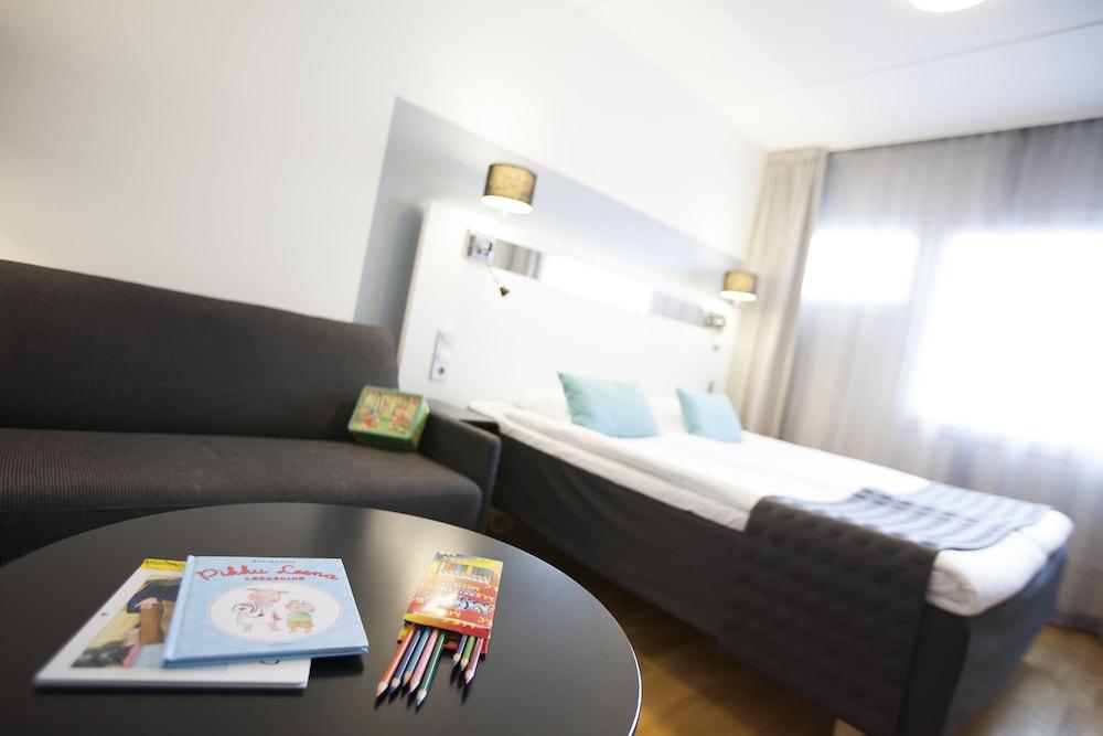 สแกนดิก โปริ Hotel ปอรี ภายนอก รูปภาพ